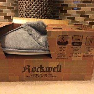 NIB Rockwell Women's slippers XL-11 Gray